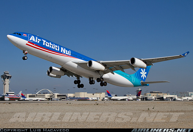 Air Tahiti Nui take-off Los Angeles (KLAX/LAX)