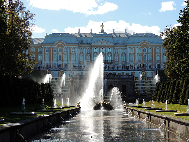 Peterhof Saint-Petersburg, Russia
