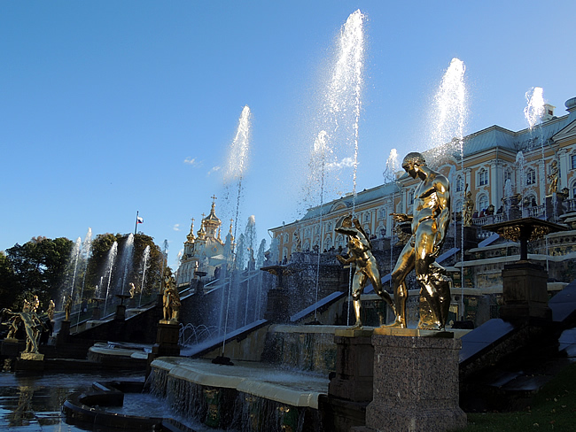 Peterhof fountains Saint-Petersburg, Russia