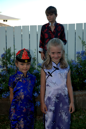Sara in Chinese outfit