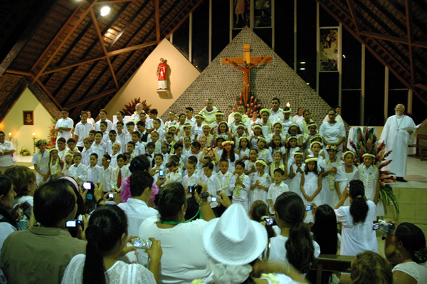 Eerste Communie Sara Ottenbourg Punaauia 2009