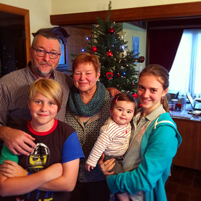 Pierre, Rita, Sara, Jess en Roos