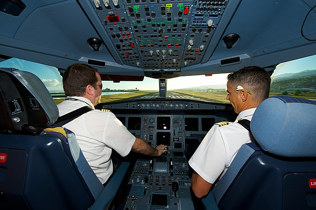 A340 ATN at takeoff RWY 04 in Papeete (PPT/NTAA)