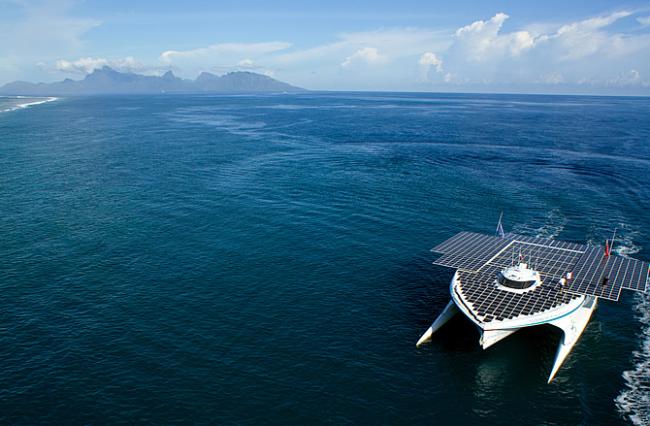 Aankomst Planet Solar in Tahiti