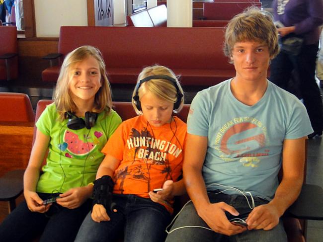 Sara, Roos en buurjongen Mathis