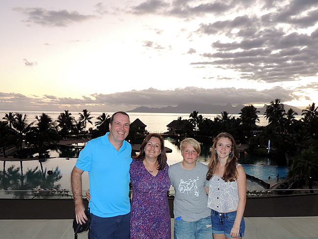 Zonsondergang Intercontinental hotel Punaauia