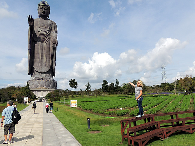 Ushiku Daibutsu