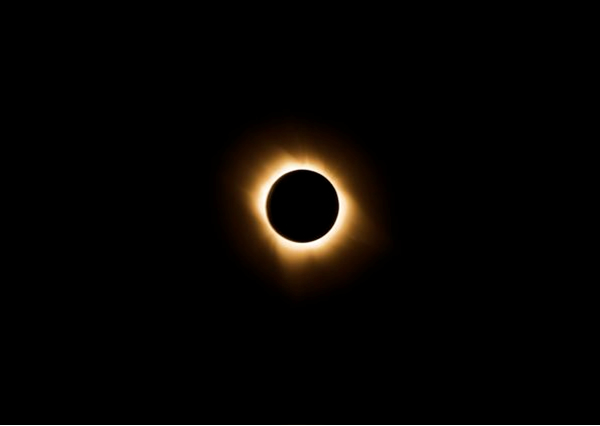 Zonsverduistering Tahiti 2010