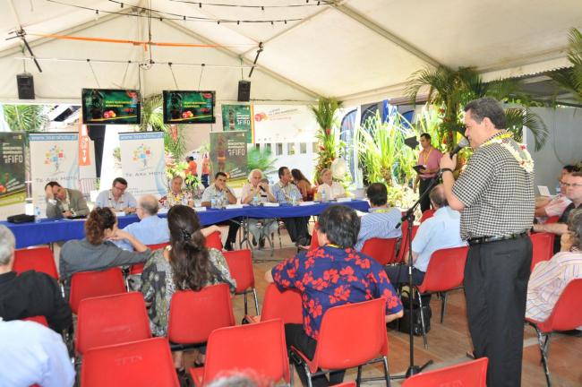 FIFO 2010 discussie internet